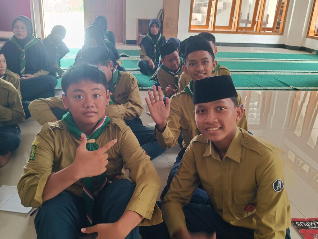Sambut Ramadan, Siswa Lintas Kelas di SMP Muhammadiyah 7 PU Colomadu Ikuti Sosialisasi Enlightening Ramadan Bertema “Salat: Antara Gerak, Makna, dan Hati”